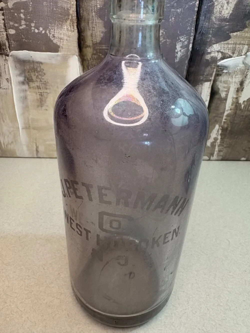 Vintage The Bear New York  J. Petermann Co W Hoboken NJ  Glass Seltzer Bottle
